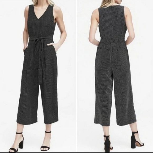 Banana Republic black dot jumpsuit romper sz 0 cropped - Picture 1 of 3